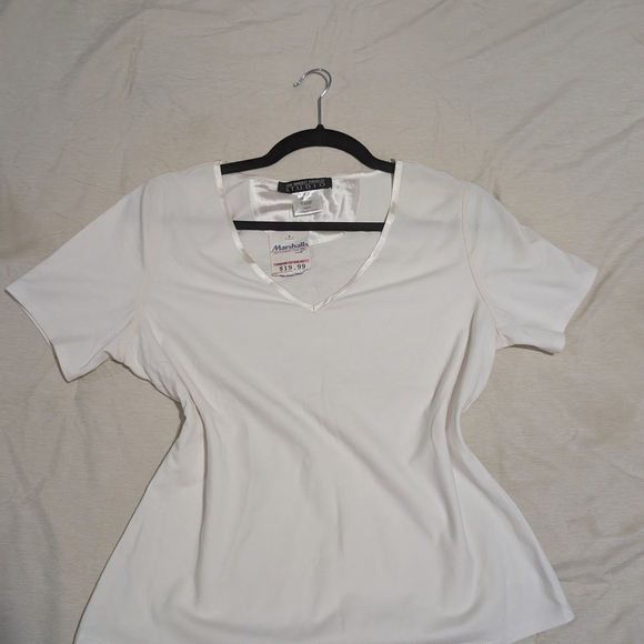 White V-Neck Women's Top - Picture 4 of 4